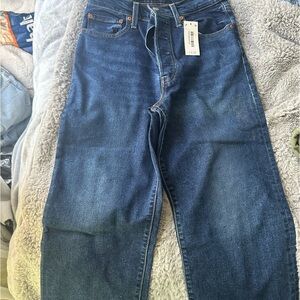 NWT Levi’s Ribcage jean